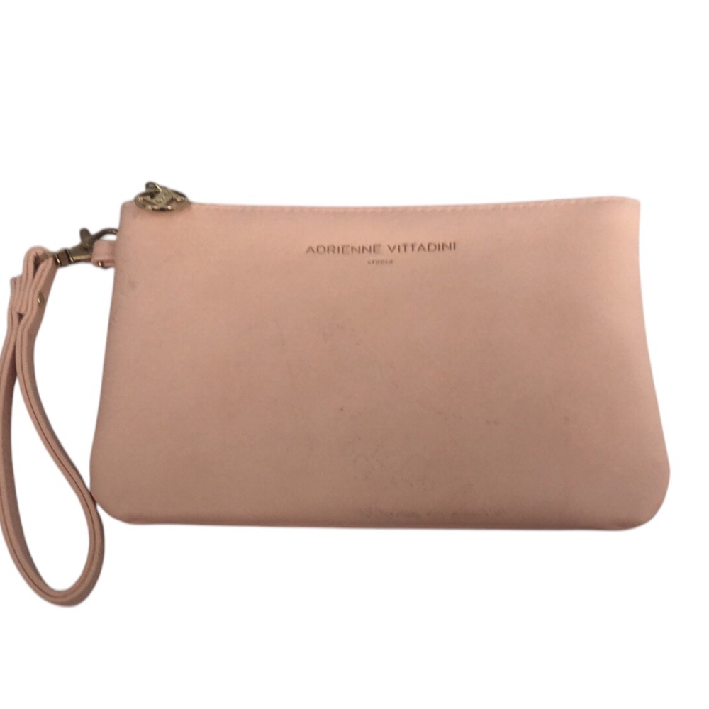 ADRIENNE VITTADINI charging wristlet